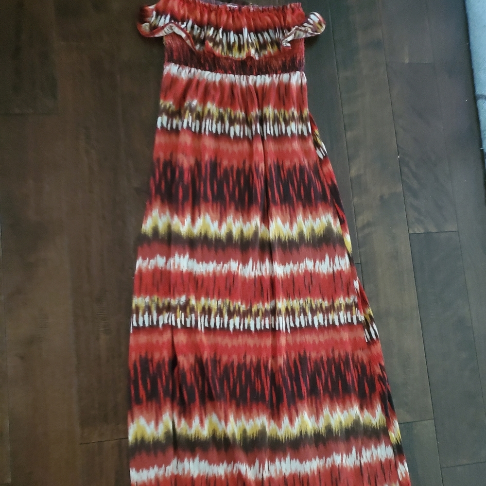6 Degrees maxi women's dress size medium in red, orange and brown